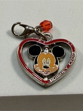 💙3/$20💙 Disney Red and Black Mickey Mouse Heart Bracelet Charm